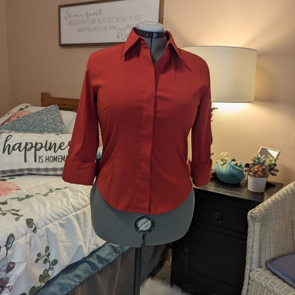 Medium redish button down dress shirt - Picture 7 of 9